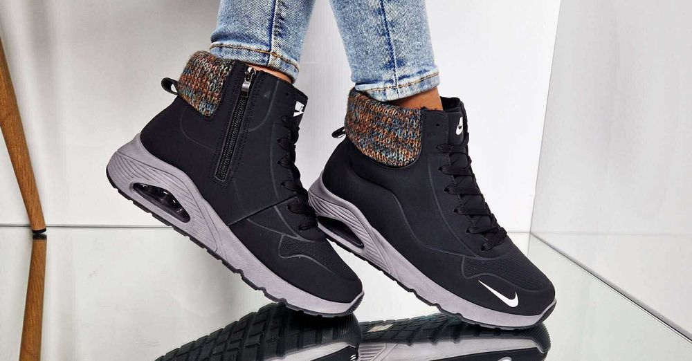 Дамски Зимни Боти