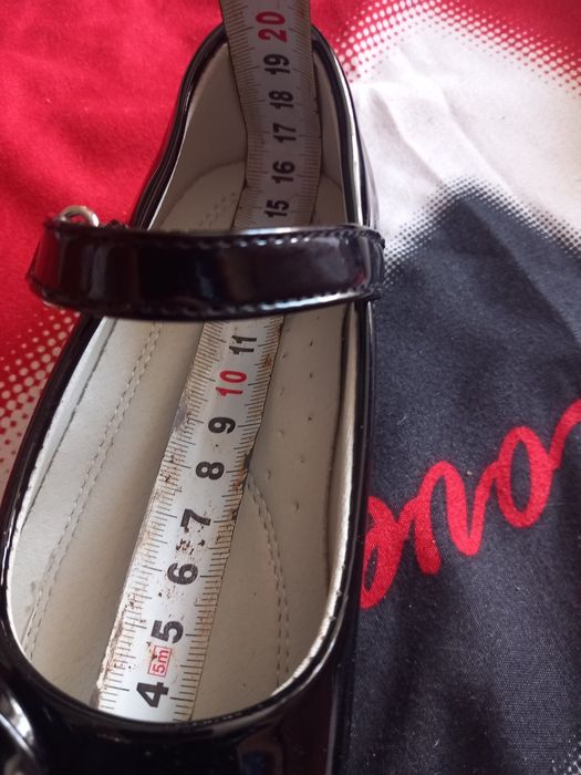Pantofi noi mărimea 29 nu corespunde mărimi