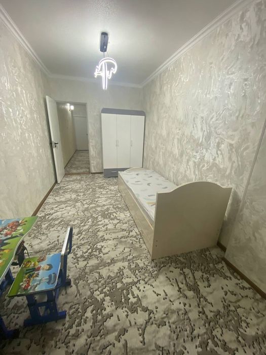 Vasxoddan 2 qavatlik uy sotiladi SROCHNA
