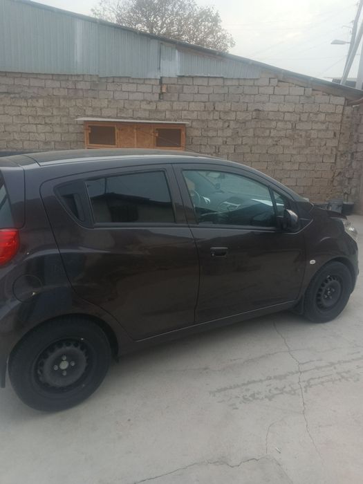 Продаются спарк срочна