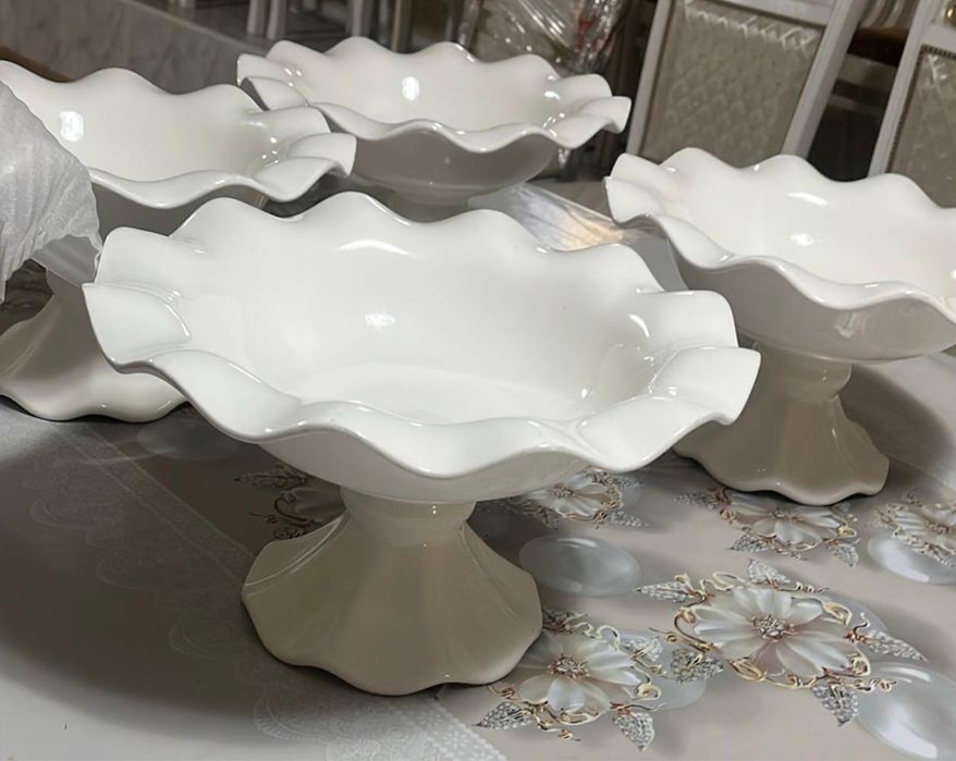 вазы белые 8 штук