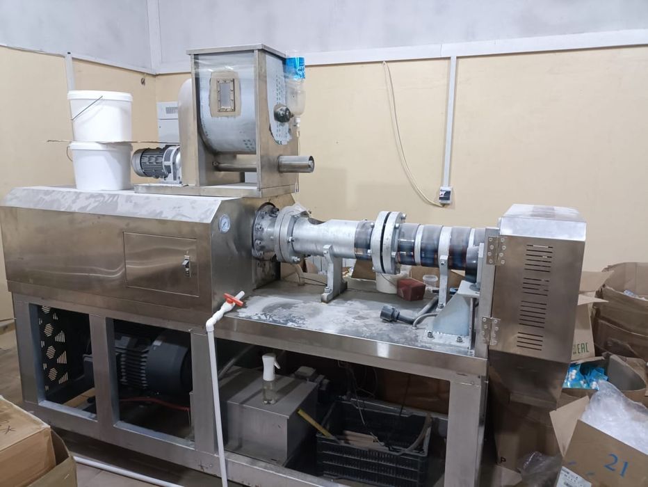 Экструдер новый 2х шнековый