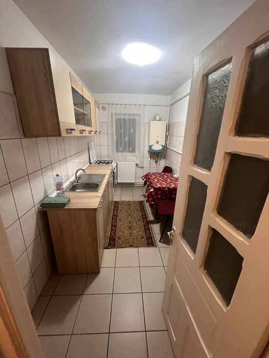 Inchiriez apartament 2 camere decomandat in cartier Frumoasa