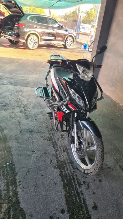 Мопед 110 сотилади