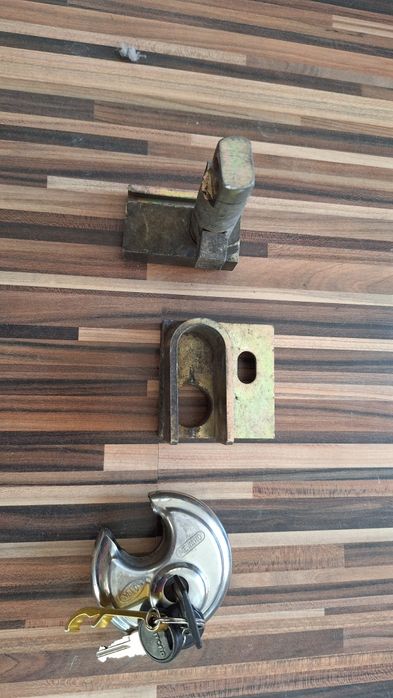 Incuietoare cupla carlig rulota