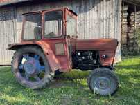 Vand Tractor UTB - 445