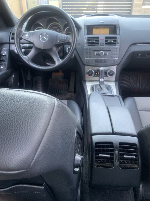 Mercedes Benz C 220 automat Avantgarde / Euro 5 / 170 cp/ multe dotari