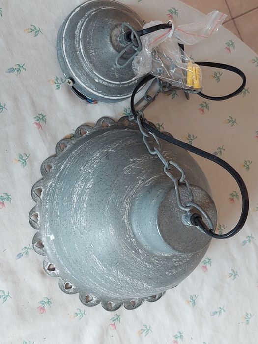 Таванна лампа във винтидж стил