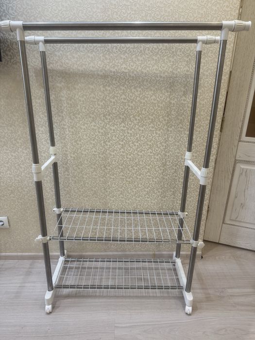 Продам напольную вешалку