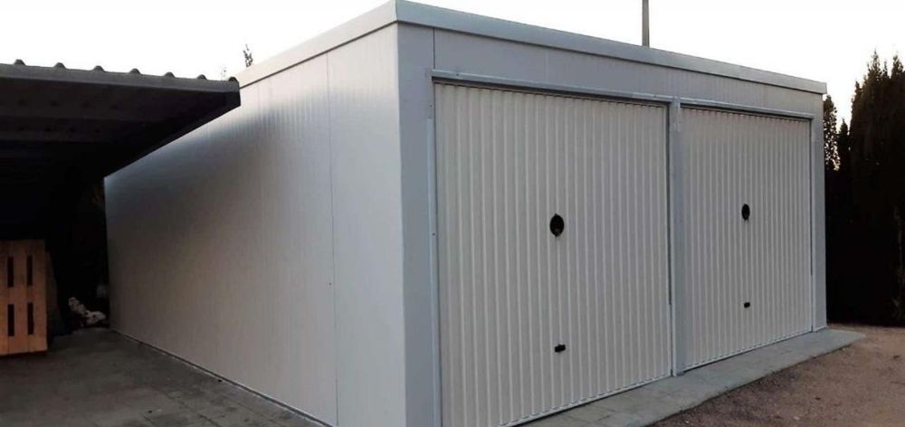 Vând garaje auto din panouri sandwich termoizolante