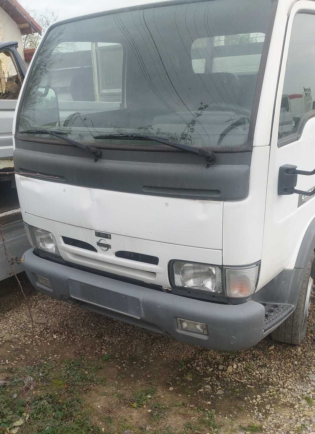 Dezmembrez Nissan Cabstar, Atleon, Trade, L35, L75,T100 ORICE PIESE