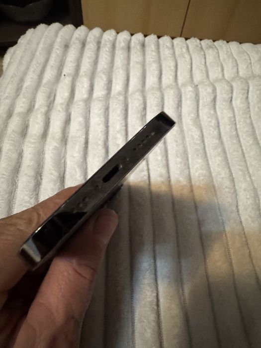 Se vinde iphone 12 pro