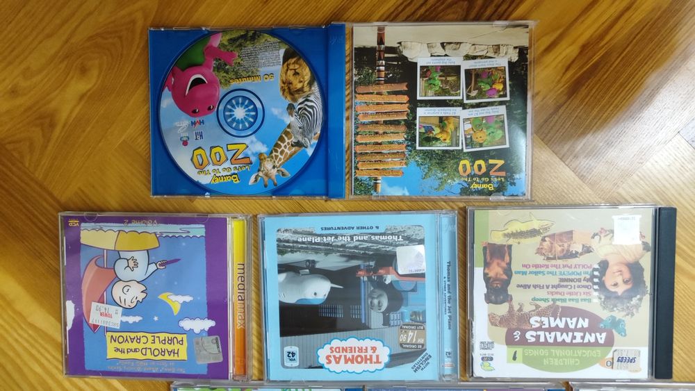 Dvd диски фирменные лицензионные мультфильмы на английском языке 15 шт