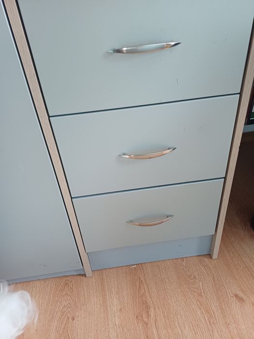 Pat copii cu birou si dulap incorporat