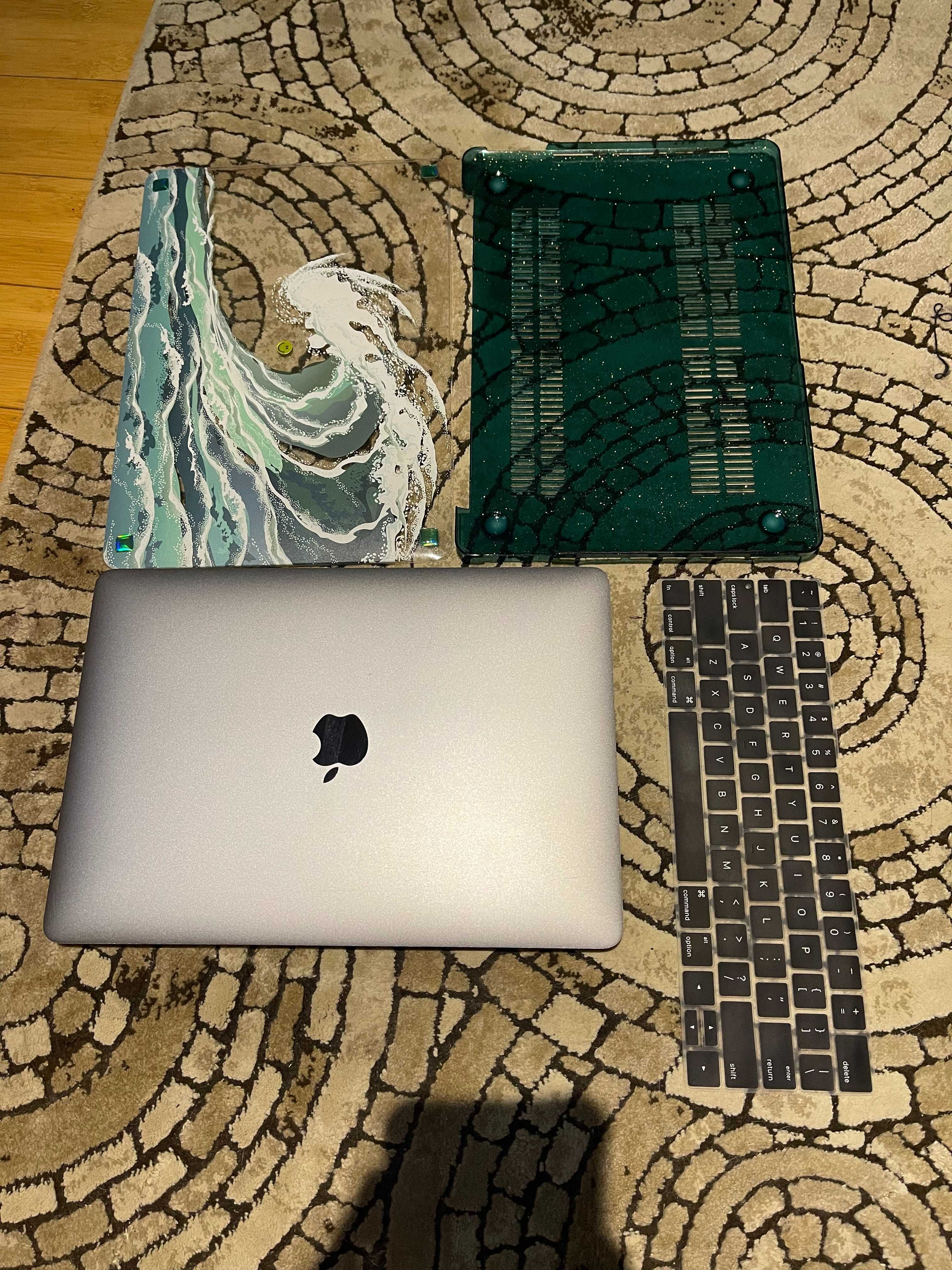 MacBook Pro 13'', 2018, 16BG + 1 TB Storage