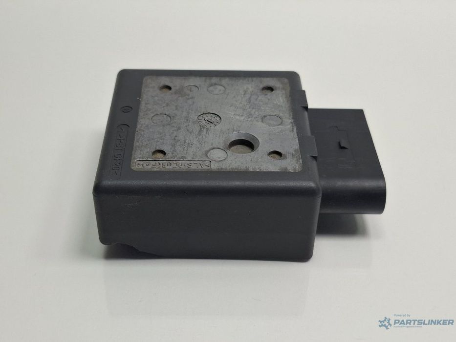 Releu pompa motorina  AUDI A3 Sportback 8VA, 8VF 2012 - > TDI CLHA 5Q0906121G