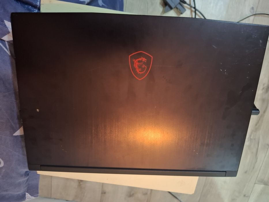 Laptopbgaming i7 8750HQ cu placa video dedicata gtx 1050 de 4 gb gddr6