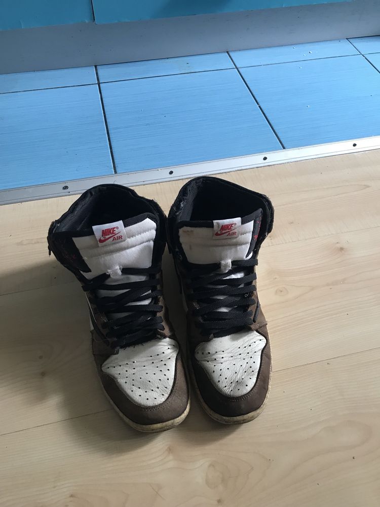 Jordan 1 Travis Scott High