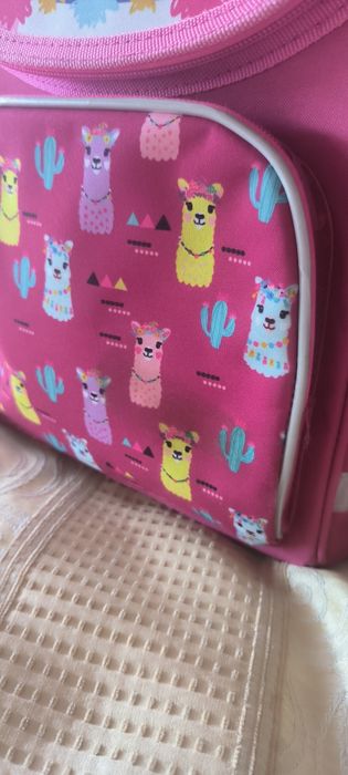 Раница за училище