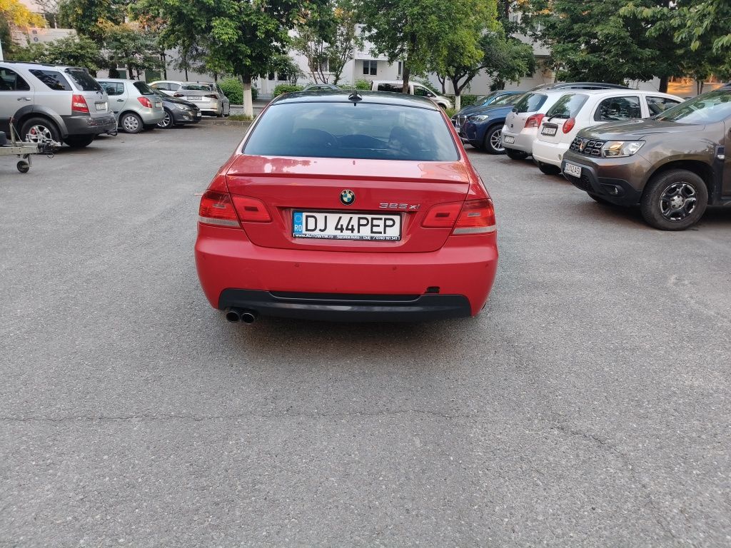 BMW 325xi M packet, Automată,GPL,X Drive,km.putini!!!