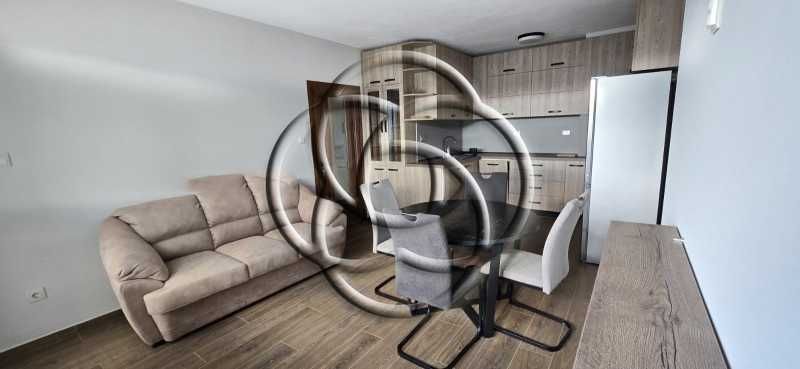 След основен ремонт, двустаен апартамент до главен булевард