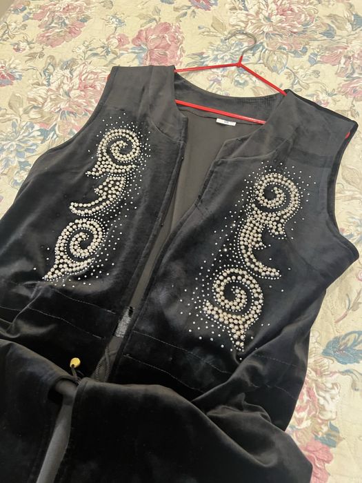 Продам казахскую жилетку длинную