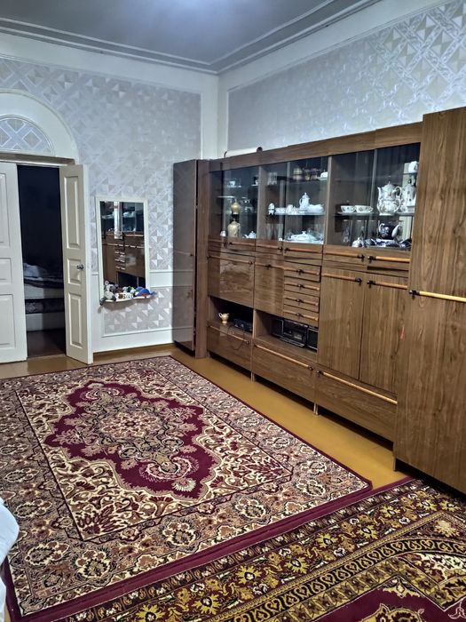 Срочно продается дом,4 сотки,5 комнат,подвал,сарай,парилка,вокзал.,бан