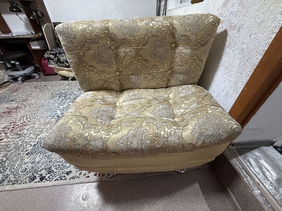 Кресло лежающиий