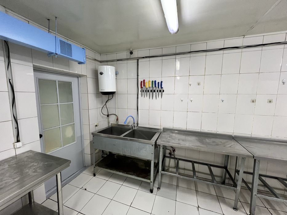 Сдаётся в аренду на длительный срок полностью оборудованное помещение