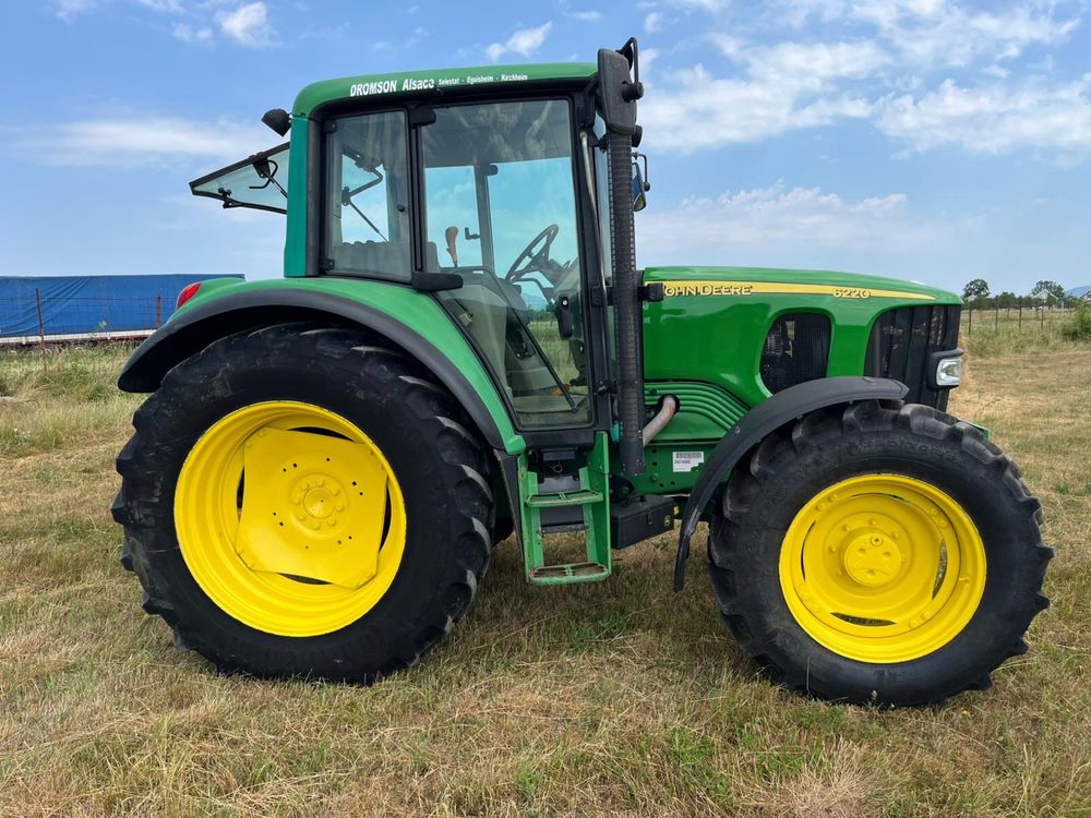 Tractor John Deere 6220