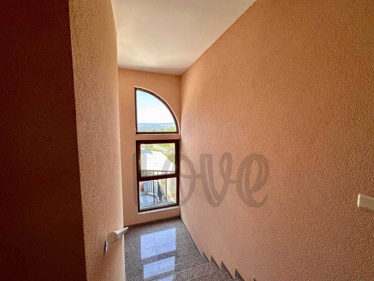 Продава се Тристаен апартамент в Варна, Галата - 100 кв.м за 1950 €/кв.м - Снимка #12