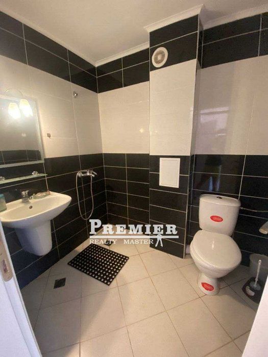 Продава се Двустаен апартамент в к.к. Слънчев бряг - 61 кв.м за 1181 €/кв.м - Снимка #7