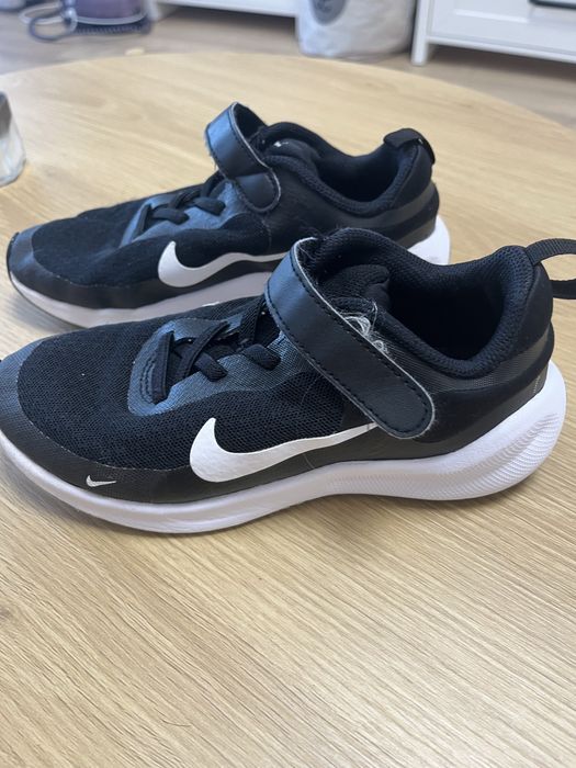 Маратонки Nike 31.5 номер
