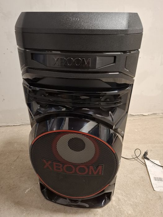 Vand  boxa noua  urgent