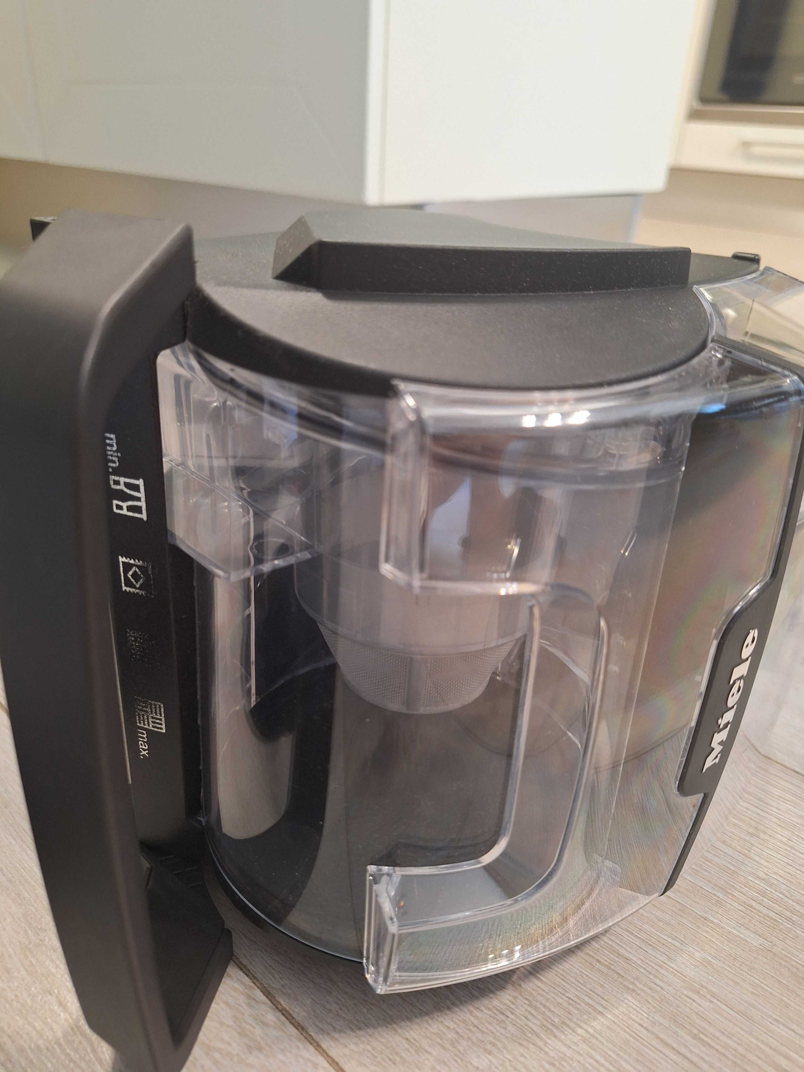 Прахосмукачка Miele Boost CX 1