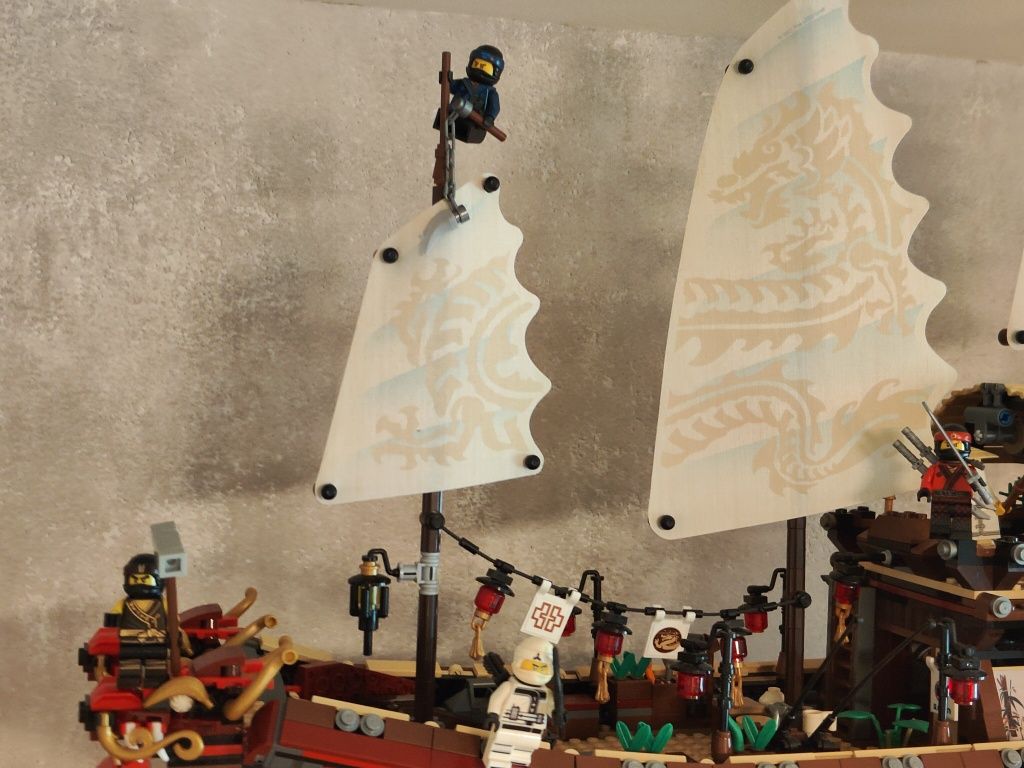 LEGO 70618 Destiny's Bounty