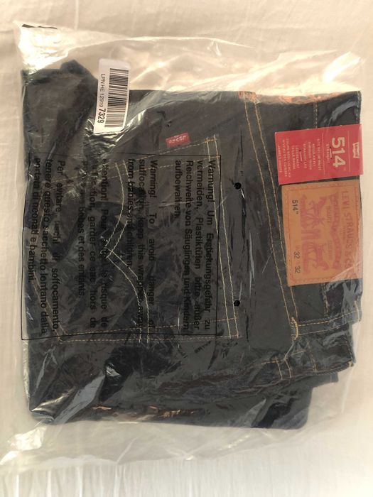 Чисто нови, оригинални дънки Levi's 514