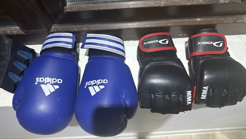 Мма спорт перчаткасы сатылады 10к, қасына бокс перчаткасы тегін