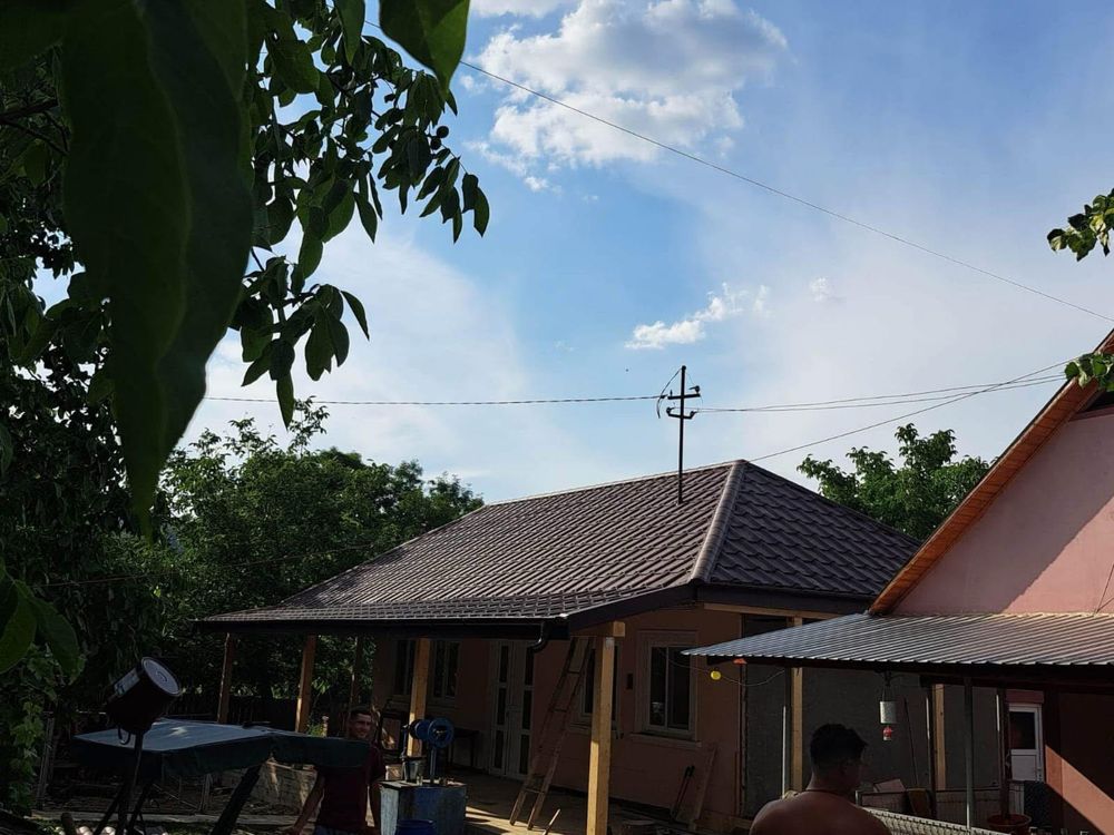 Construim acoperise mansarde monatj tigla metalica