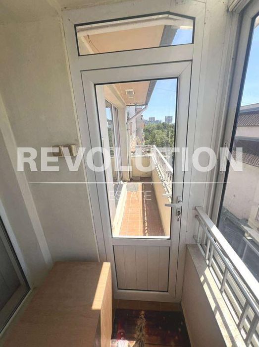 Дава се под наем Двустаен апартамент в Варна, Левски - 62 кв.м за 475 € - Снимка #6