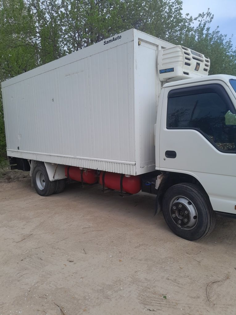 Kamaz Isuzu .5 tonna. 2012 yil