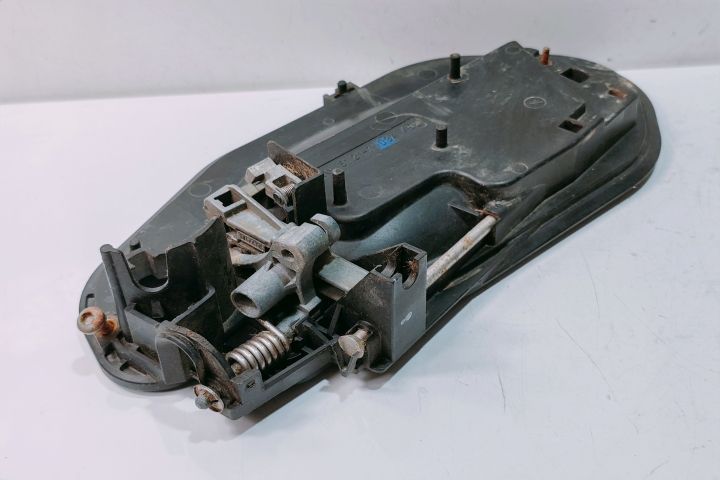 Suport maner exterior dreapta fata  51217034452 BMW Seria 5 E60/E61