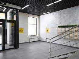 Уборка подъездов, мойка окон и витражей