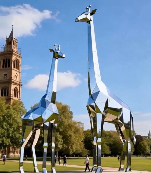 Дизайнерские скульптуры ээ