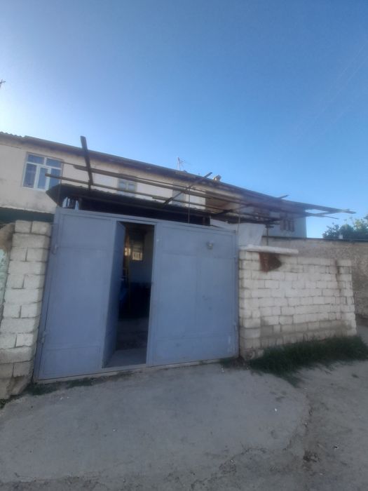 Toshkent Zangiotada bozsuv da 2xonali dom sotiladi