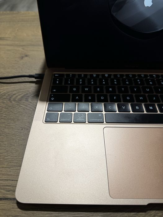 Macbook Air 13 inch 2020