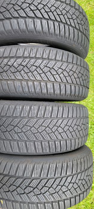 4 anvelope de iarna 215 60 16