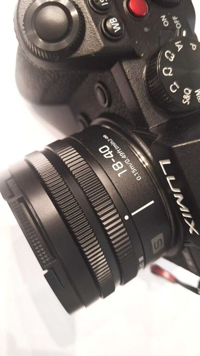 Panasonic Lumix S 18-40mm f/4.5-6. L-Mount