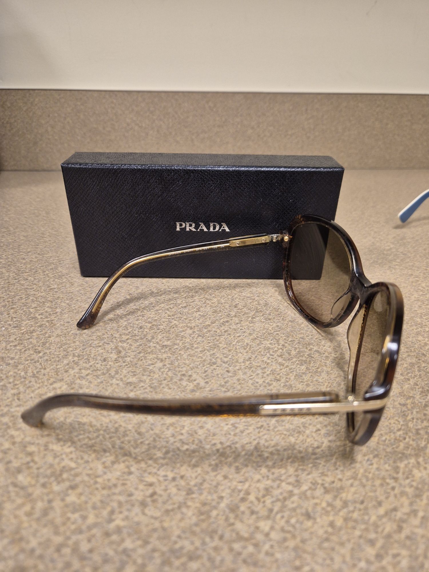 Prada слънчеви очила