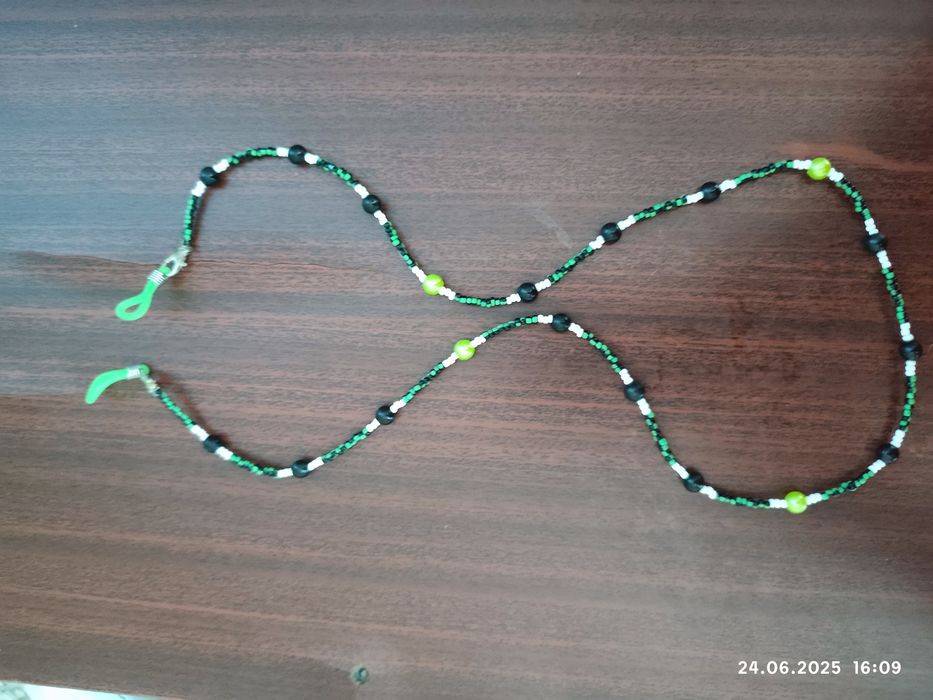 Продам шнурок из бисера  для очков